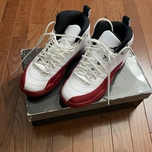 Jordan 12 cherry 4.5